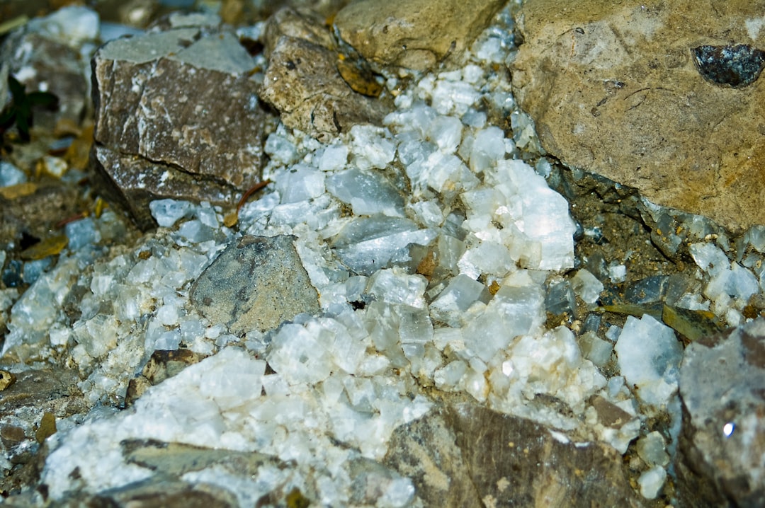 Mangano Calcite crystal